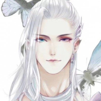 女子刮大腿疏通胆经像刨木头